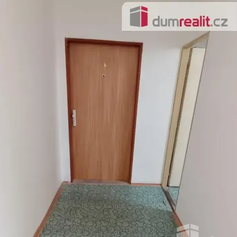 Pronájem bytu 2+1, Děčín - Děčín VII-Chrochvice, Vilsnická, 70 m2