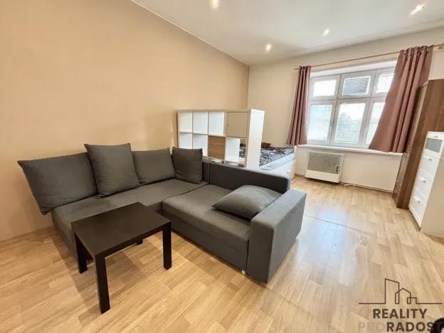 Pronájem bytu 1+1, Olomouc, Polská, 35 m2