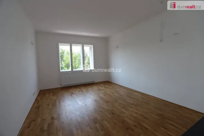 Pronájem bytu 2+kk, Praha - Podolí, Vodárenská, 57 m2