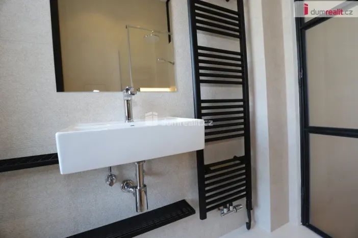 Pronájem bytu 2+kk, Praha - Podolí, Vodárenská, 57 m2