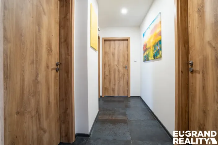 Prodej bytu 4+1, Černošice, Komenského, 124 m2
