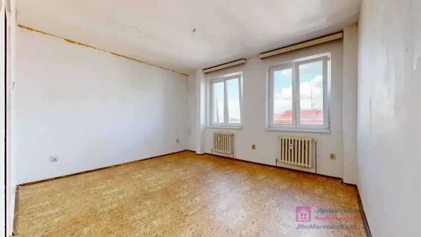 Prodej bytu 1+kk, Břeclav - Poštorná, Nádražní, 32 m2