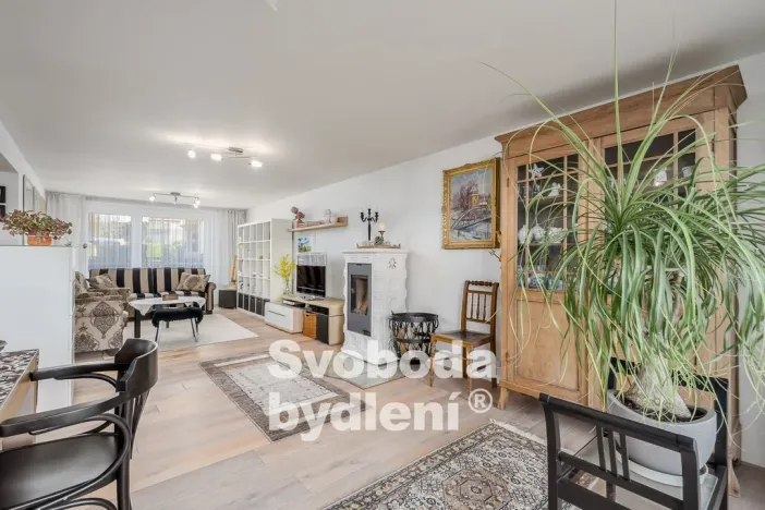 Prodej rodinného domu, Praha - Kolovraty, 222 m2