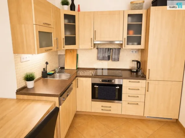 Pronájem bytu 2+kk, Praha - Košíře, Černochova, 52 m2