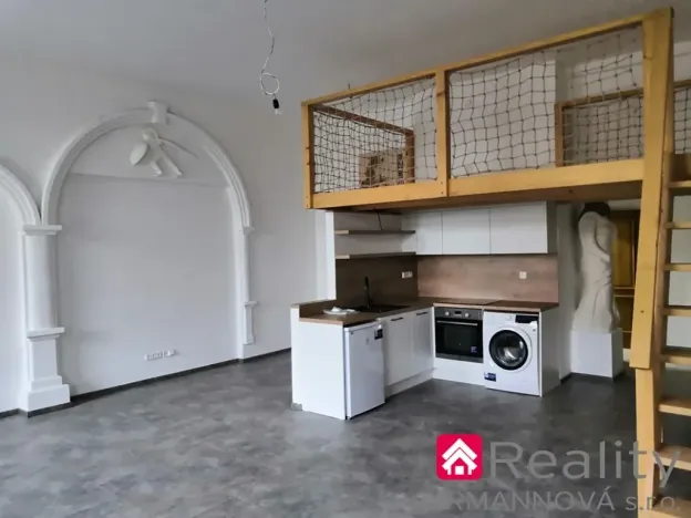 Prodej bytu 1+kk, Pohořelice, Znojemská, 60 m2