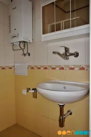Pronájem bytu 1+kk, Praha - Strašnice, Na hroudě, 29 m2