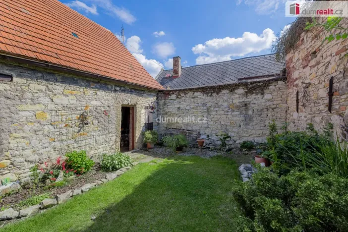 Prodej rodinného domu, Nové Strašecí, Jungmannova, 163 m2