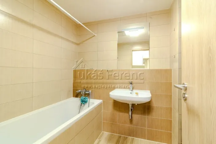Pronájem bytu 1+kk, Slaný, Lázeňská, 37 m2