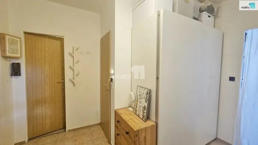Prodej bytu 1+1, Chyšky, 77 m2