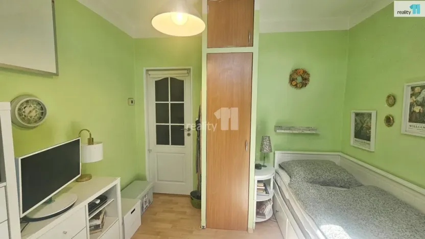 Prodej bytu 1+1, Chyšky, 77 m2