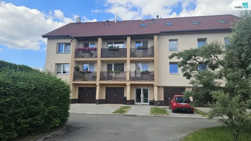 Prodej bytu 1+1, Chyšky, 77 m2