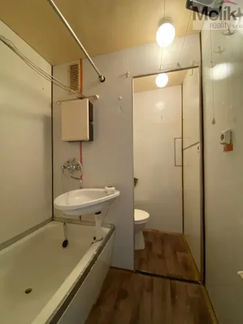 Pronájem bytu 1+1, Chomutov, Kundratická, 38 m2