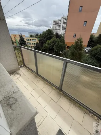 Pronájem bytu 1+1, Chomutov, Kundratická, 38 m2