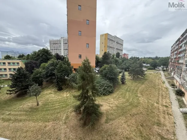 Pronájem bytu 1+1, Chomutov, Kundratická, 38 m2