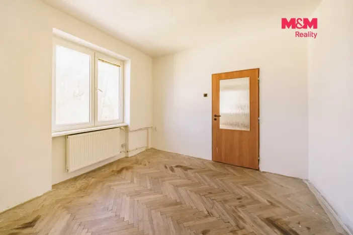 Prodej bytu 2+1, Plesná, 5. května, 50 m2