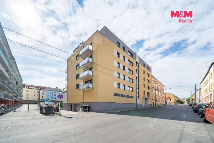 Pronájem bytu 1+kk, Plzeň - Jižní Předměstí, Presslova, 36 m2
