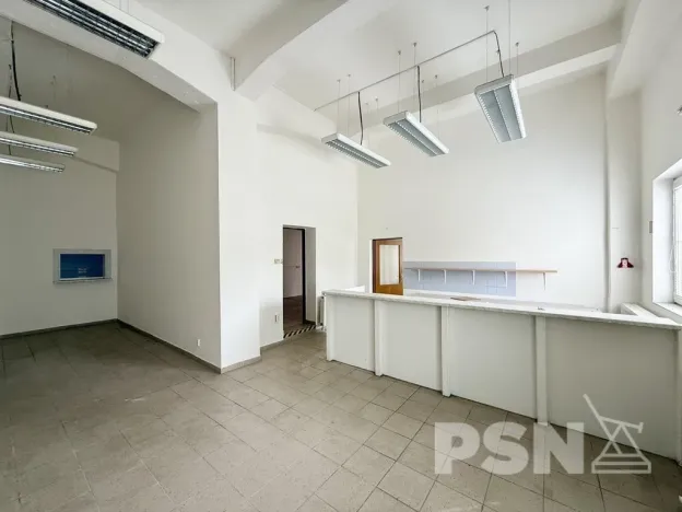 Pronájem skladu, Brno - Komárov, Komárovské nábřeží, 678 m2