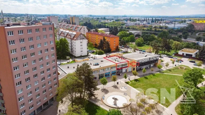 Pronájem kanceláře, Brno - Židenice, Juliánovské náměstí, 142 m2