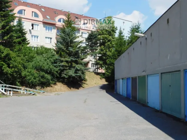 Pronájem garáže, Plzeň - Doubravka, Hrádecká, 18 m2