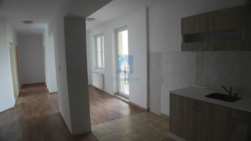 Pronájem bytu 4+1, Plzeň, Spolková, 89 m2