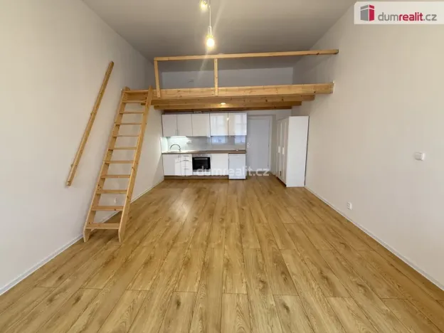 Pronájem bytu 1+kk, Praha - Smíchov, Na Valentince, 48 m2