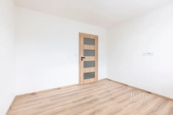 Pronájem bytu 2+1, Zlín, L. Váchy, 54 m2