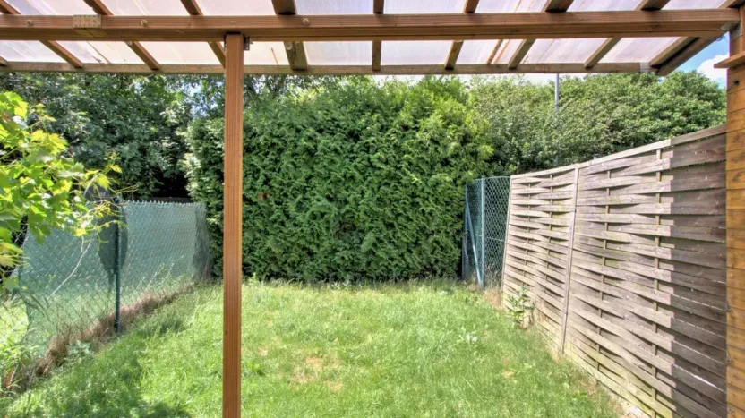 Pronájem bytu 1+kk, Chýně, Na Kališti, 36 m2