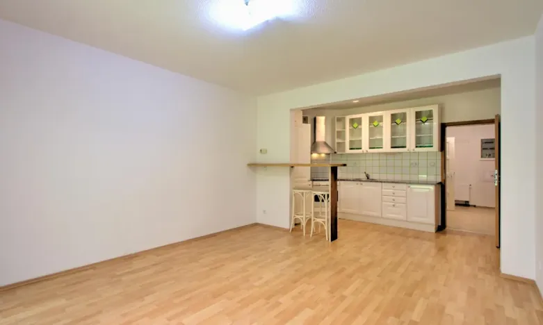 Pronájem bytu 1+kk, Chýně, Na Kališti, 36 m2