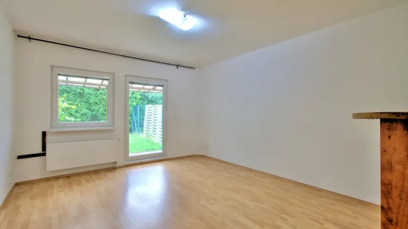 Pronájem bytu 1+kk, Chýně, Na Kališti, 36 m2