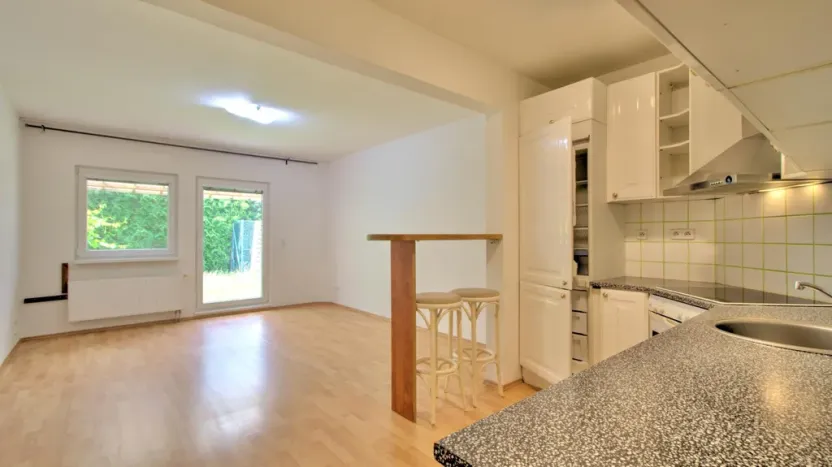 Pronájem bytu 1+kk, Chýně, Na Kališti, 36 m2