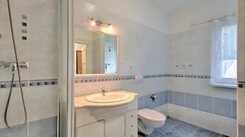 Pronájem bytu 1+kk, Chýně, Na Kališti, 36 m2