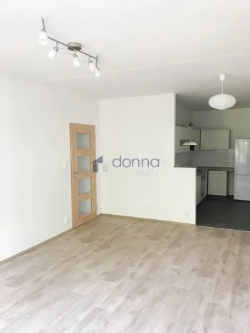 Pronájem bytu 2+kk, Praha, Rezlerova, 51 m2