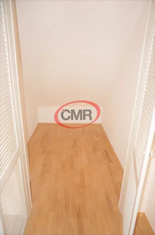 Pronájem bytu 3+1, Praha, Nad Panenskou, 126 m2