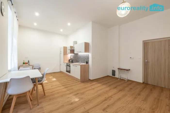 Pronájem bytu 3+kk, Mariánské Lázně, Třebízského, 77 m2