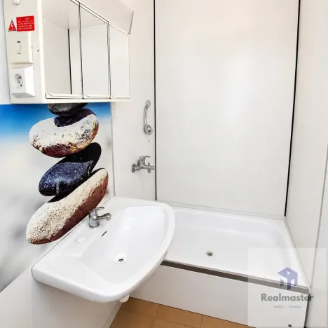 Prodej bytu 1+kk, Ústí nad Labem - Krásné Březno, Dr. Horákové, 32 m2