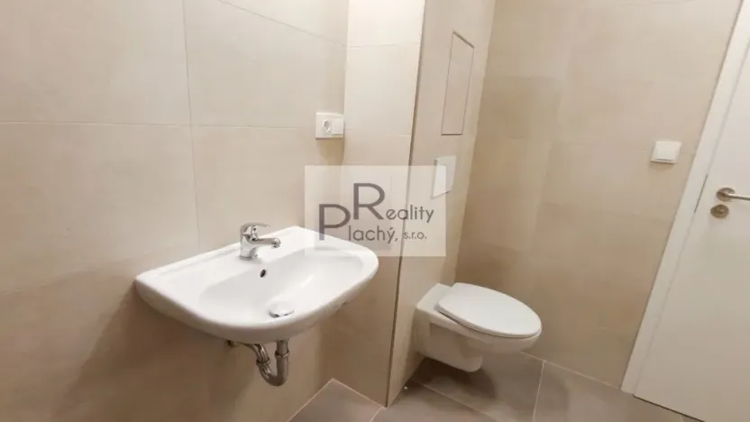 Prodej bytu 2+kk, Hevlín, 63 m2