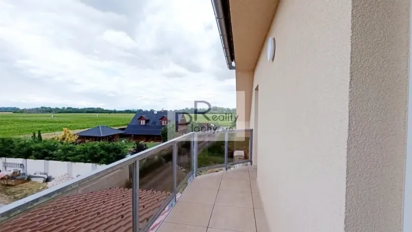 Prodej bytu 2+kk, Hevlín, 63 m2