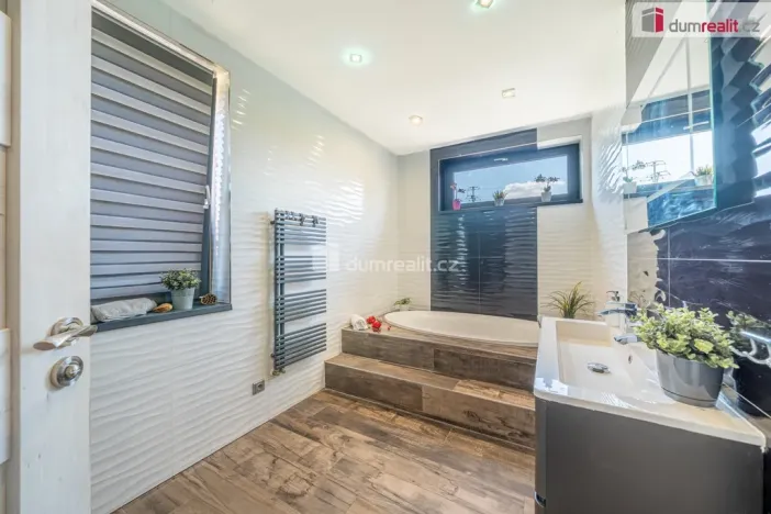 Prodej rodinného domu, Záluží, 159 m2