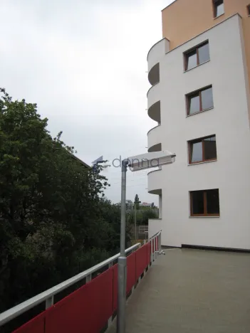 Pronájem bytu 1+kk, Praha, Strančická, 27 m2