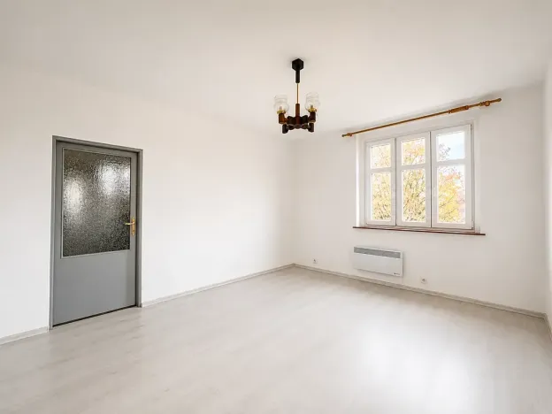 Pronájem bytu 2+1, Karlovy Vary, Kollárova, 60 m2