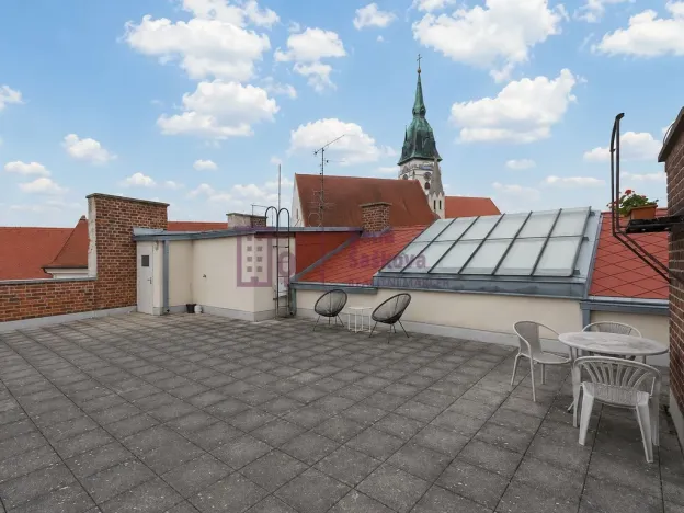 Pronájem bytu 1+kk, Jindřichův Hradec - Jindřichův Hradec I, Komenského, 27 m2