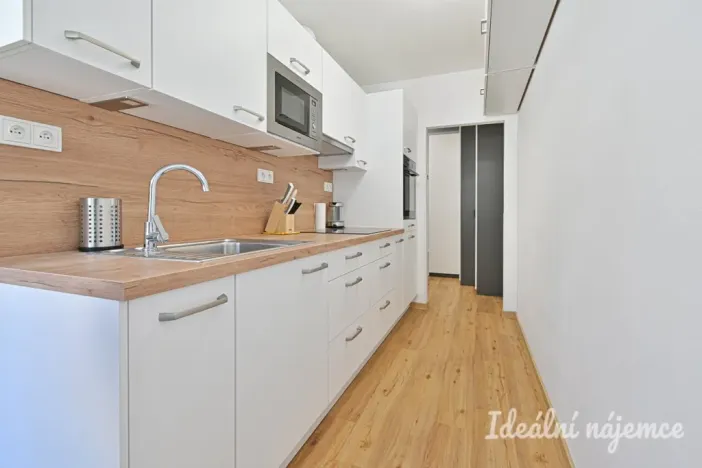 Pronájem bytu 2+1, Brno, Medlánecká, 57 m2