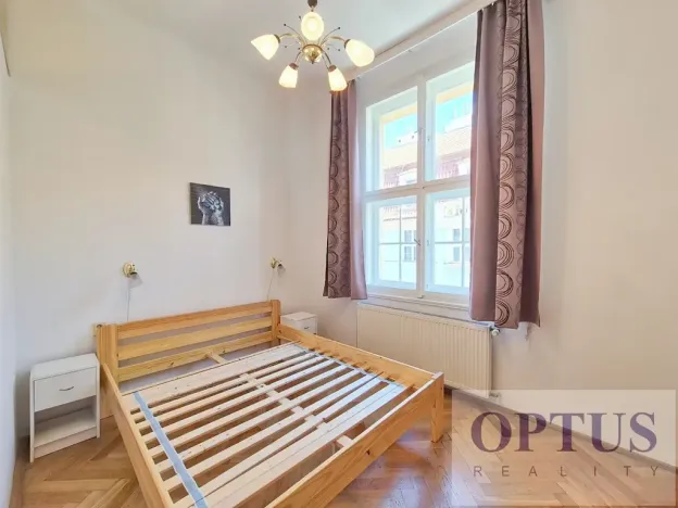 Pronájem bytu 2+1, Praha - Hradčany, Na valech, 78 m2
