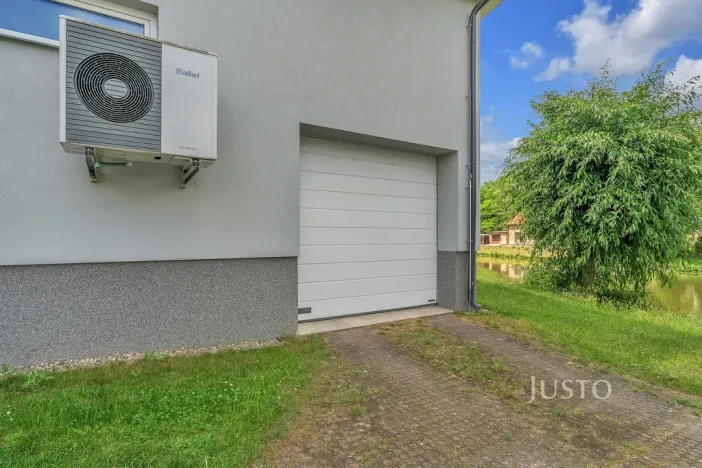 Prodej bytu 4+kk, Býkev, 128 m2