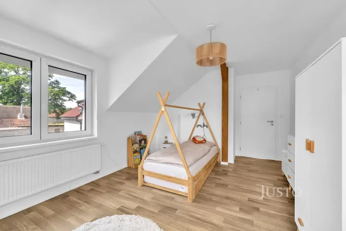Prodej bytu 4+kk, Býkev, 128 m2