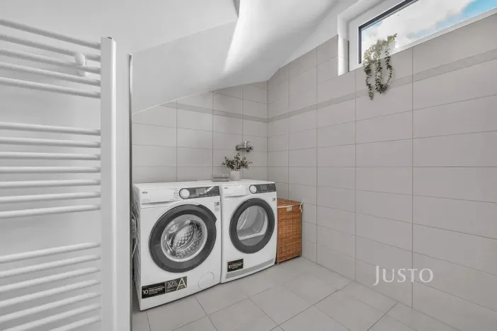 Prodej bytu 4+kk, Býkev, 128 m2