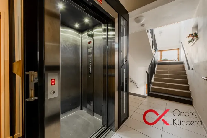 Pronájem bytu 3+kk, Říčany, Na Fialce, 103 m2