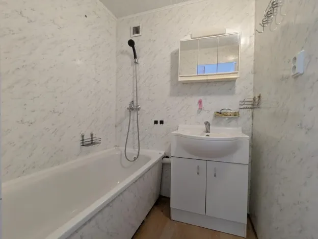 Pronájem bytu 2+1, Klášterec nad Ohří - Miřetice u Klášterce nad Ohří, Královéhradecká, 59 m2