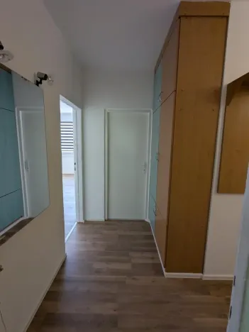 Pronájem bytu 2+1, Klášterec nad Ohří - Miřetice u Klášterce nad Ohří, Královéhradecká, 59 m2