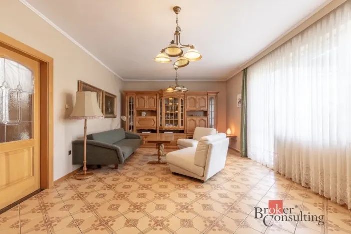 Prodej rodinného domu, Hodonice, 402 m2